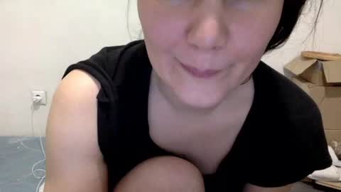 Snapshot of caffeinated_lamb chatting on 12-16-25, 06:57 Lamb online show from 12-16-25, 06:57