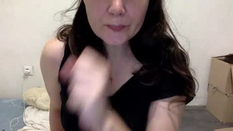 Snapshot of caffeinated_lamb chatting on 07-06-26, 05:59 Lamb online show from 07-06-26, 05:59