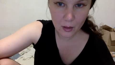 Snapshot of caffeinated_lamb chatting on 07-22-26, 05:49 Lamb online show from 07-22-26, 05:49