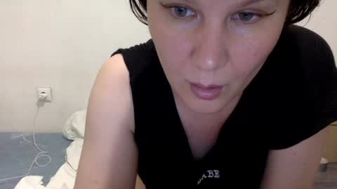 Snapshot of caffeinated_lamb chatting on 08-05-26, 05:49 Lamb online show from 08-05-26, 05:49