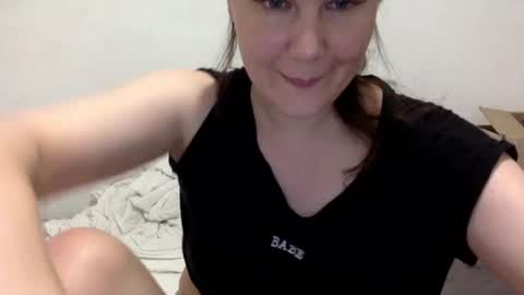Snapshot of caffeinated_lamb chatting on 08-08-26, 05:48 Lamb online show from 08-08-26, 05:48