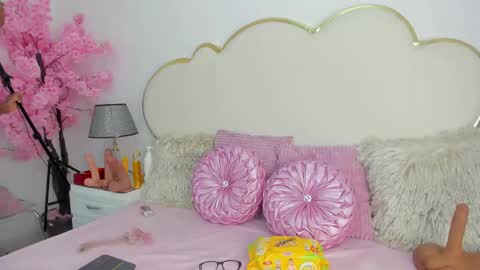 Snapshot of cahitlinbel chatting on 10-01-25, 07:25 Cahitlin online show from 10-01-25, 07:25