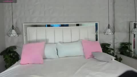 Snapshot of cailynbrowm chatting on 01-09-25, 04:19 CailynBrown online show from 01-09-25, 04:19