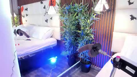 Snapshot of cailynbrowm chatting on 10-26-25, 05:02 CailynBrown online show from 10-26-25, 05:02