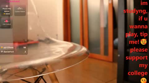 Kitty online show from 12-04-25, 10:07