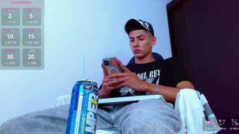 Snapshot of calavalerio chatting on 03-10-25, 08:01 Valerio online show from 03-10-25, 08:01