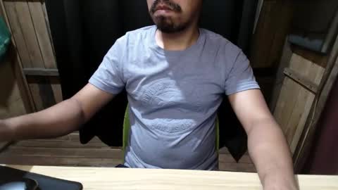 Snapshot of calborte1996 chatting on 10-12-25, 04:06 Cal online show from 10-12-25, 04:06