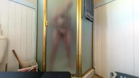 Snapshot of cali1962 chatting on 09-08-25, 05:45 Cal online show from 09-08-25, 05:45