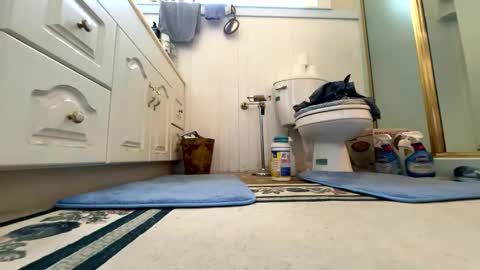 Snapshot of cali1962 chatting on 10-06-25, 06:16 Cal online show from 10-06-25, 06:16