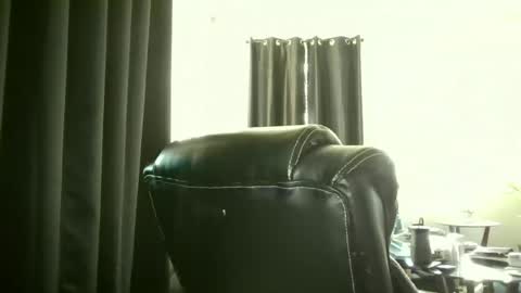 Snapshot of caligrown1154 chatting on 06-14-26, 02:24 caligrown1154 online show from 06-14-26, 02:24