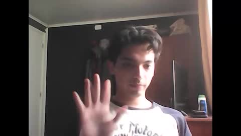 Snapshot of caligula_99 chatting on 10-08-25, 07:00 Calgula online show from 10-08-25, 07:00