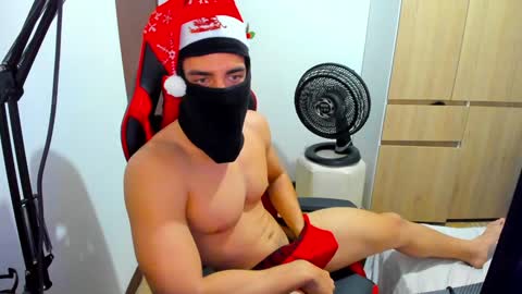 Snapshot of calihotcaliente27 chatting on 12-16-24, 01:11 calihotcaliente27 online show from 12-16-24, 01:11