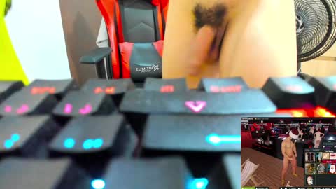 Snapshot of calihotcaliente27 chatting on 12-26-24, 05:30 calihotcaliente27 online show from 12-26-24, 05:30