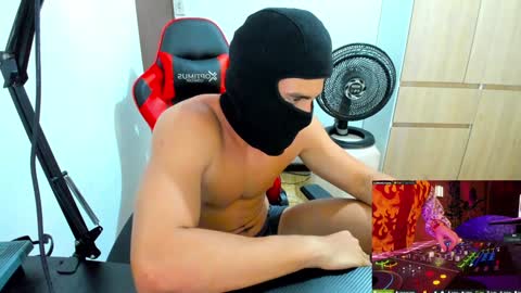 Snapshot of calihotcaliente27 chatting on 01-29-25, 05:45 calihotcaliente27 online show from 01-29-25, 05:45