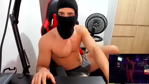 Snapshot of calihotcaliente27 chatting on 02-22-25, 05:02 calihotcaliente27 online show from 02-22-25, 05:02