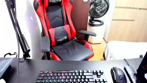 Snapshot of calihotcaliente27 chatting on 03-03-25, 11:22 calihotcaliente27 online show from 03-03-25, 11:22