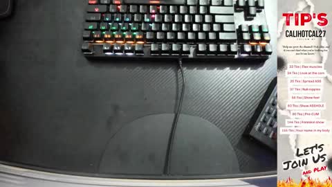 Snapshot of calihotcaliente27 chatting on 09-18-25, 11:23 calihotcaliente27 online show from 09-18-25, 11:23