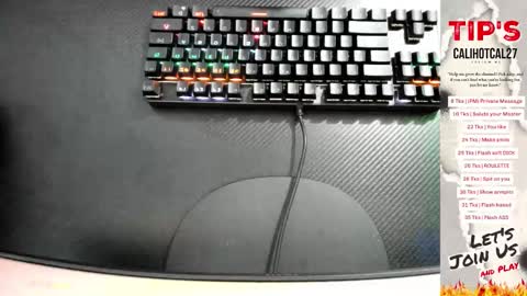 Snapshot of calihotcaliente27 chatting on 09-30-25, 11:04 calihotcaliente27 online show from 09-30-25, 11:04