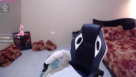 Snapshot of caliope_goddess1 chatting on 03-02-25, 04:32 caliope_goddess1 online show from 03-02-25, 04:32