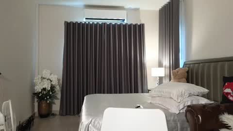 Call Me Linda online show from 02-09-25, 02:38