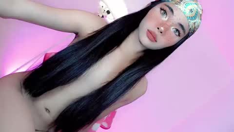 Snapshot of call_me_nina chatting on 05-13-26, 04:43 call_me_nina online show from 05-13-26, 04:43