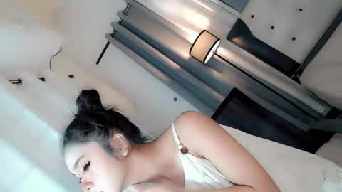 Snapshot of call_me_nina chatting on 05-25-26, 02:17 call_me_nina online show from 05-25-26, 02:17