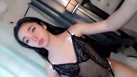 Snapshot of call_me_nina chatting on 06-03-26, 01:30 call_me_nina online show from 06-03-26, 01:30