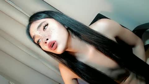 Snapshot of call_me_nina chatting on 06-13-26, 11:02 call_me_nina online show from 06-13-26, 11:02