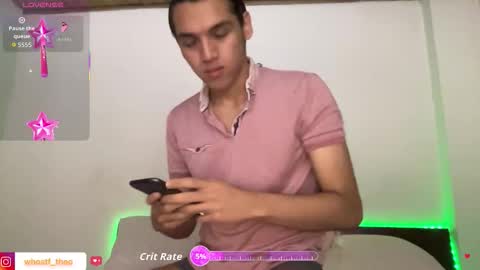 Snapshot of call_me_theo chatting on 11-29-25, 10:18 Mateo online show from 11-29-25, 10:18