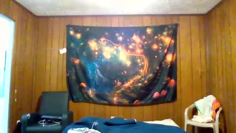 Calli online show from 10-15-25, 04:45