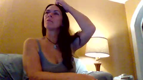 Calli online show from 11-14-25, 03:49