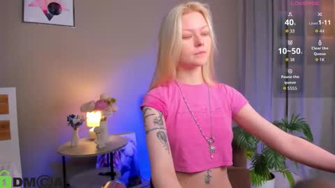 Robin online show from 12-19-25, 03:24