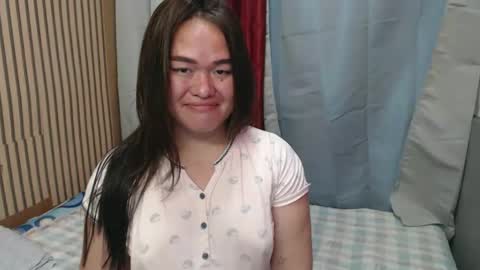 Snapshot of callme_mama chatting on 10-13-25, 11:21 Althea online show from 10-13-25, 11:21