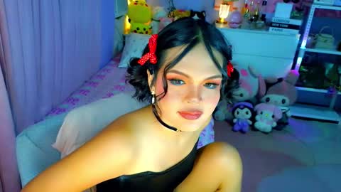 Snapshot of callme_mia chatting on 02-02-26, 05:06 Mia online show from 02-02-26, 05:06
