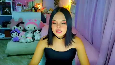Snapshot of callme_mia chatting on 06-18-26, 09:14 Mia online show from 06-18-26, 09:14
