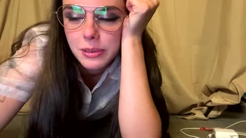 Snapshot of callme_sg chatting on 09-17-25, 01:40 SG Baby online show from 09-17-25, 01:40