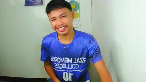 Snapshot of callmebabyceejay_ chatting on 06-10-26, 07:35 Ceejay online show from 06-10-26, 07:35
