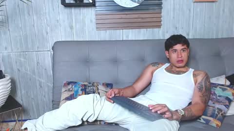 Snapshot of calvin913 chatting on 11-23-25, 09:31 calvin913 online show from 11-23-25, 09:31