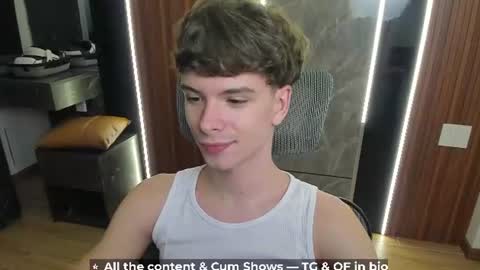 Snapshot of calvin_loves_you chatting on 06-23-26, 05:22 Hey I am Calvin online show from 06-23-26, 05:22