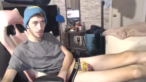 Snapshot of calvin_tanner chatting on 12-18-24, 12:43 calvin_tanner online show from 12-18-24, 12:43