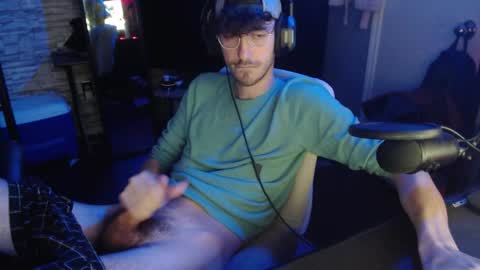 Snapshot of calvin_tanner chatting on 11-20-25, 11:04 calvin_tanner online show from 11-20-25, 11:04