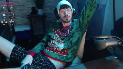 Snapshot of calvin_tanner chatting on 12-14-25, 12:05 calvin_tanner online show from 12-14-25, 12:05