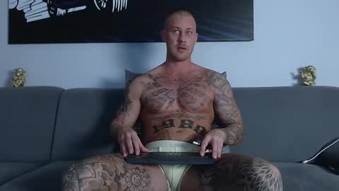 Snapshot of calvinhunt69 chatting on 02-03-25, 05:24 Calvin online show from 02-03-25, 05:24