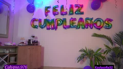 Calypso and Kayla online show from 01-10-25, 12:38