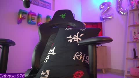 Calypso and Kayla online show from 02-05-25, 09:07