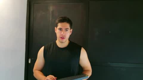 camara110 online show from 01-17-25, 02:29