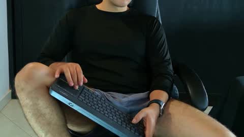 camara110 online show from 02-05-25, 09:40