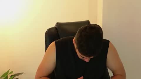 camara110 online show from 10-21-25, 01:28