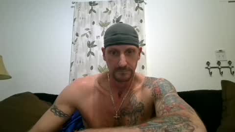 Snapshot of camaro383ci1994 chatting on 01-14-25, 04:47 Chillaxin lets talk online show from 01-14-25, 04:47
