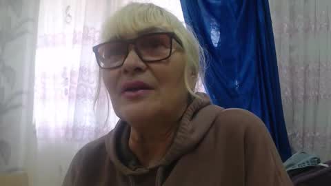 CamDiva1 online show from 10-13-25, 08:14